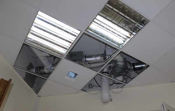 Монтаж системы вентиляции в офисе на основе старых схем